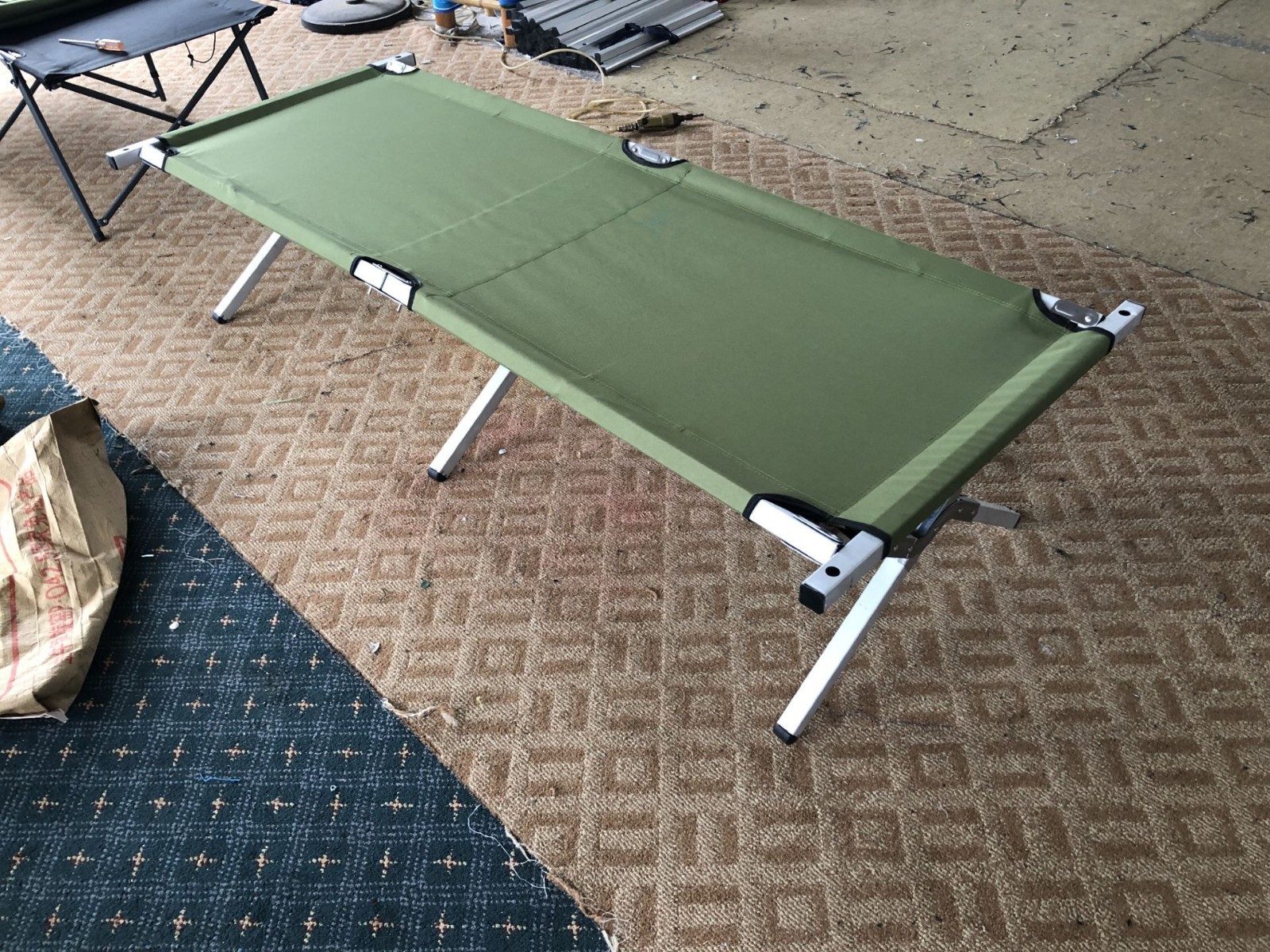 Customized folding bed